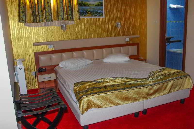 Kosher Hotel Lev Or Бухарест Екстер'єр фото