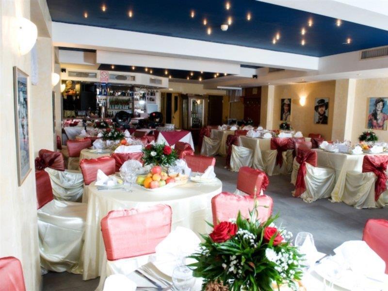 Kosher Hotel Lev Or Бухарест Екстер'єр фото