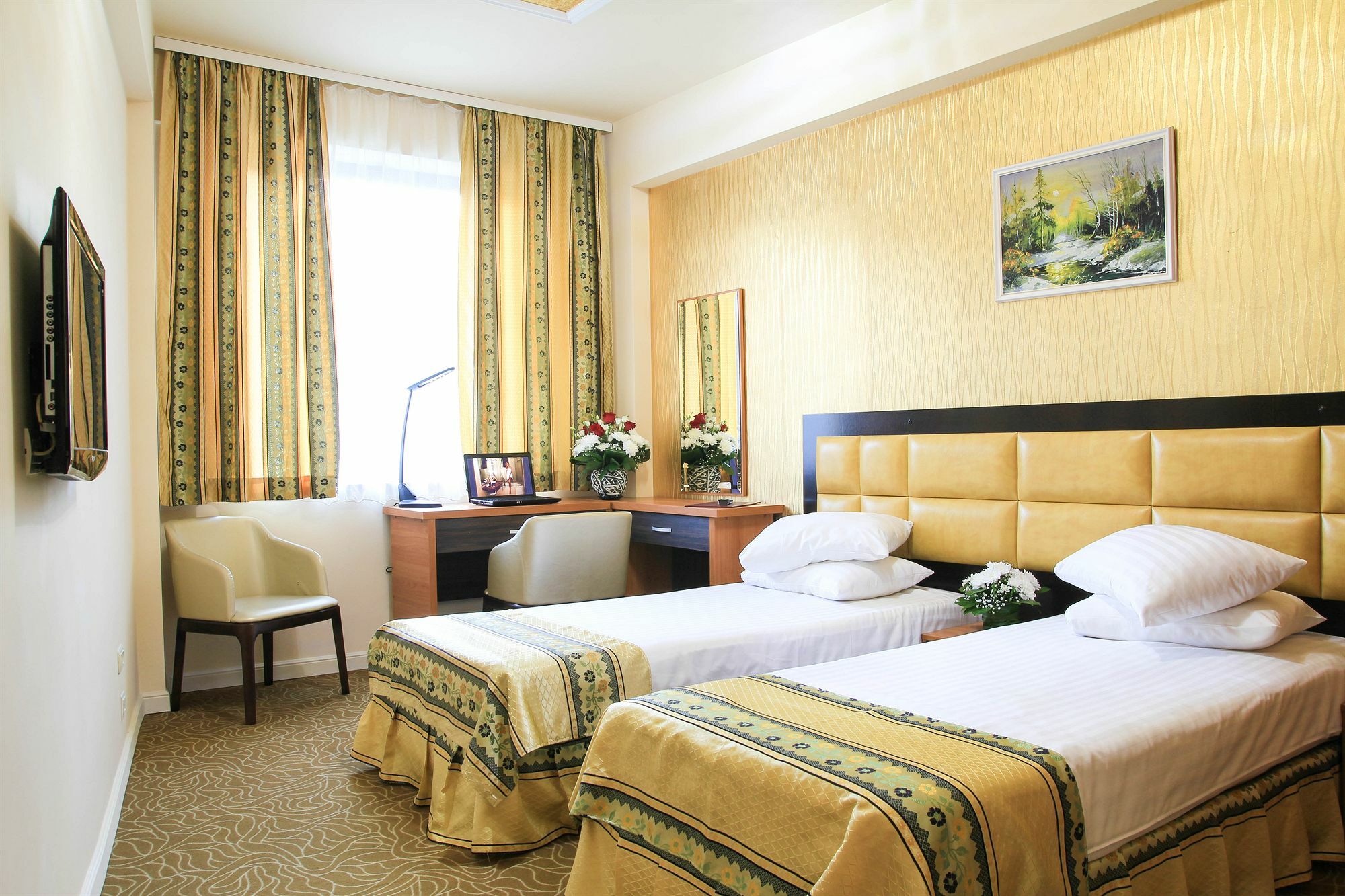 Kosher Hotel Lev Or Бухарест Екстер'єр фото