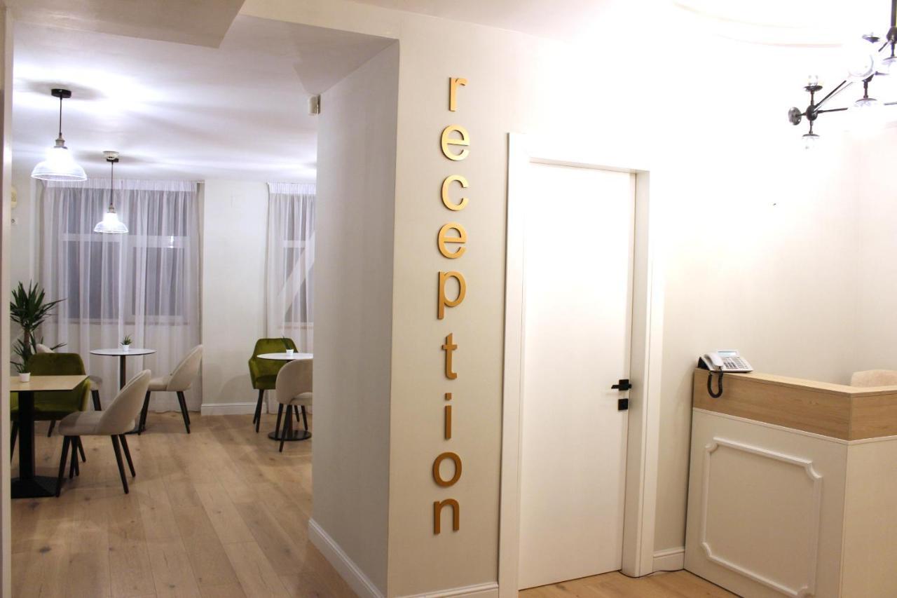 Kosher Hotel Lev Or Бухарест Екстер'єр фото