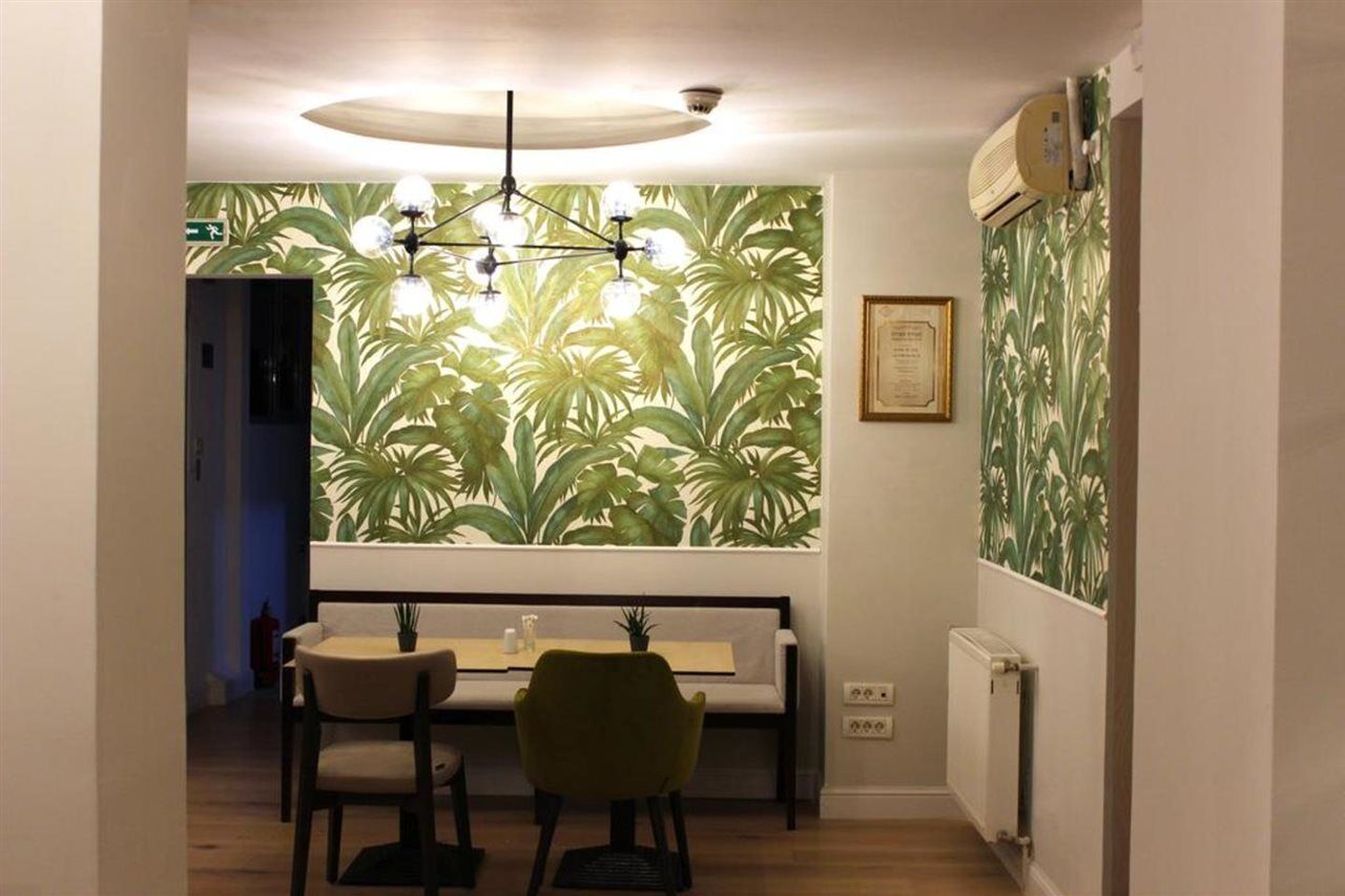 Kosher Hotel Lev Or Бухарест Екстер'єр фото
